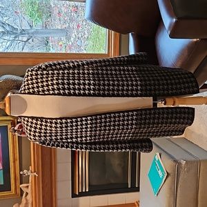 Houndstooth long sweaterBlack, white and gray